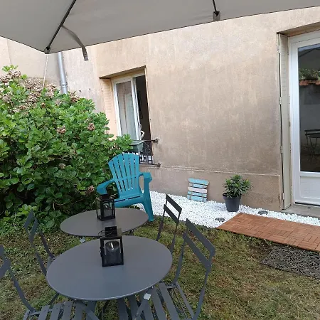 Havre De Paix Les Pelicans * Vichy