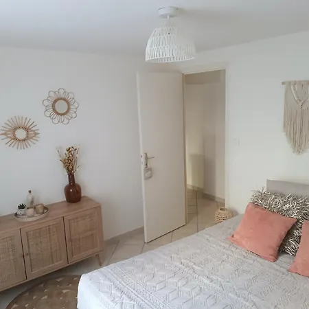 Havre De Paix Les Pelicans * Vichy