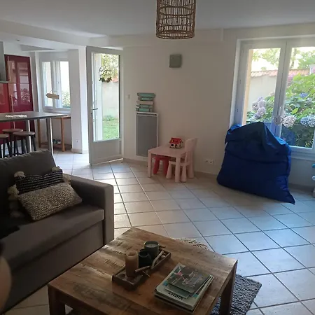 Havre De Paix Les Pelicans Vichy